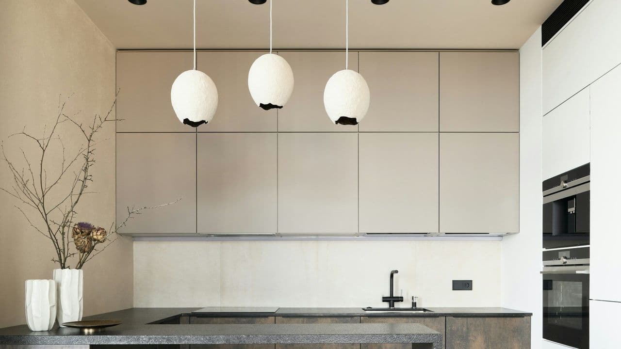 Küchenfronten in Cremeoptik